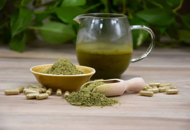 snímek kratomu
